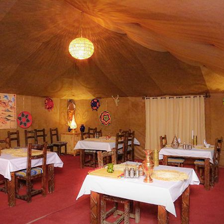 Nizar Luxury Tent Мерзуга Экстерьер фото