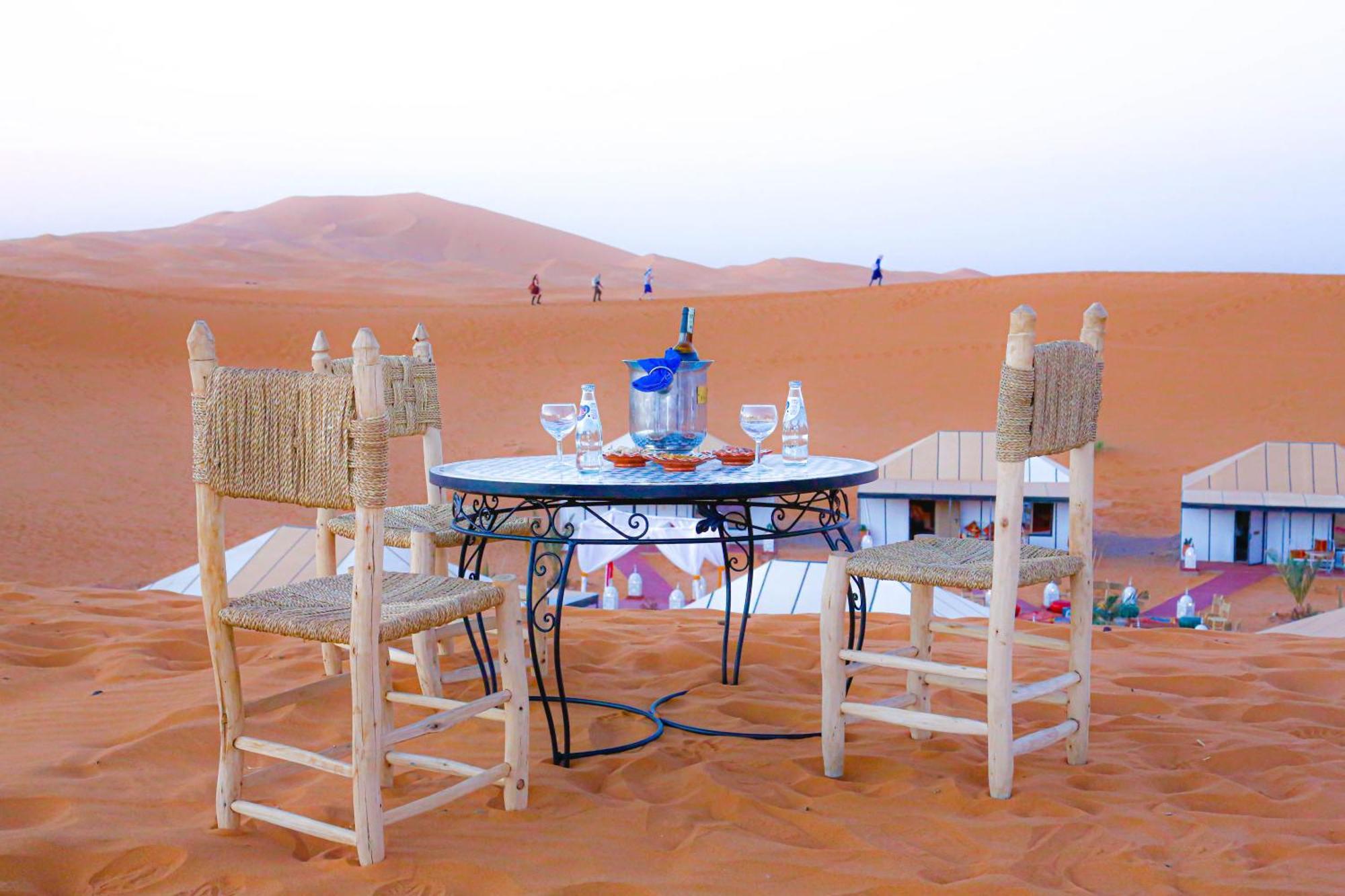 Nizar Luxury Tent Мерзуга Экстерьер фото