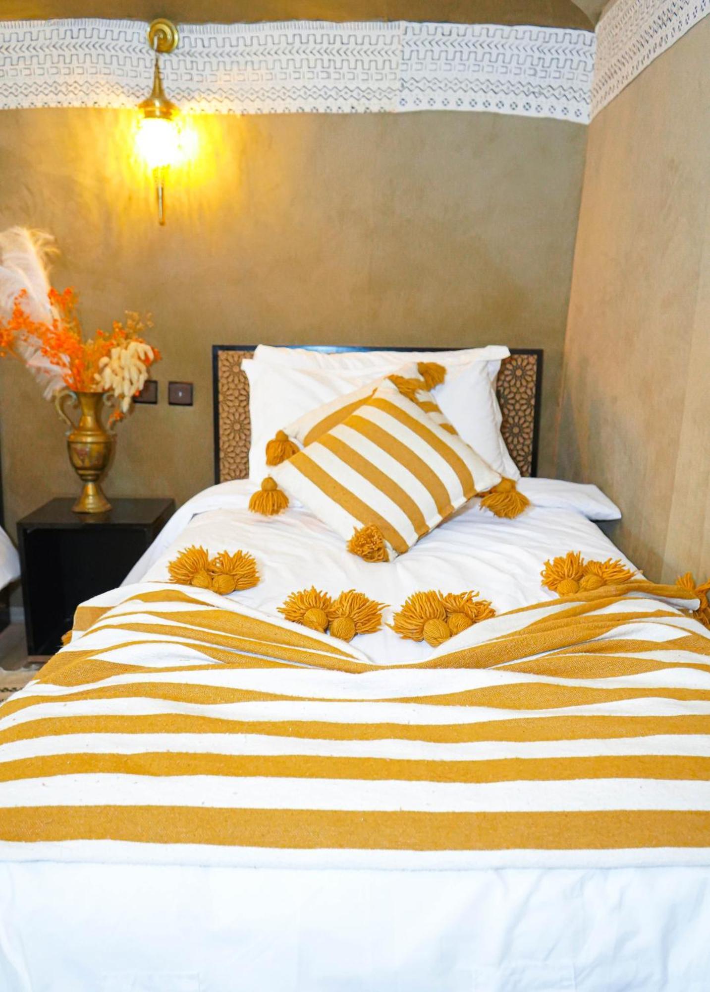 Nizar Luxury Tent Мерзуга Экстерьер фото